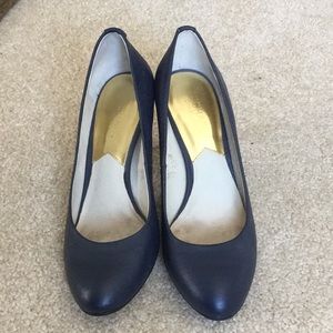 Michael Kors Navy Pumps\Heels Size 8